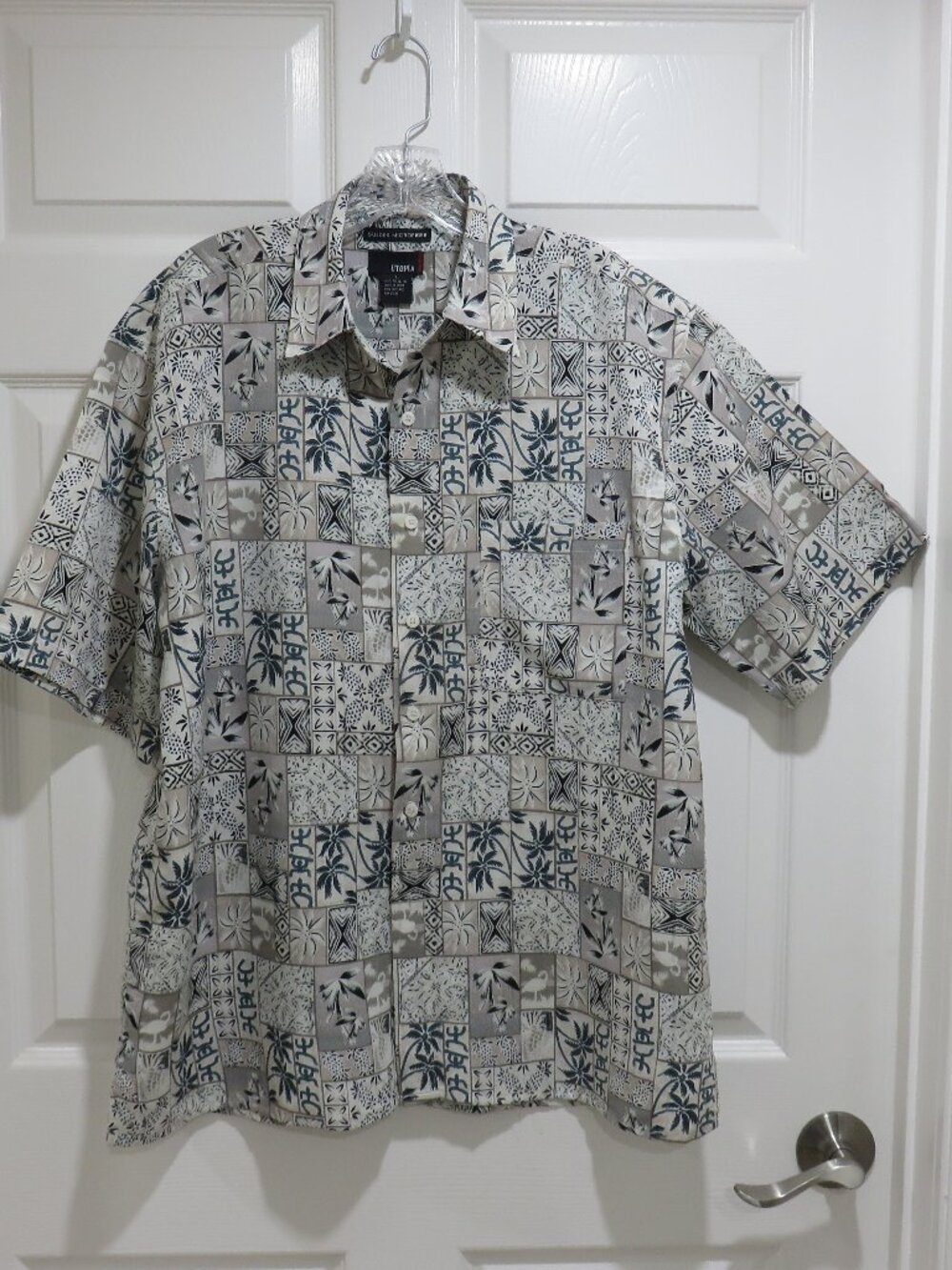 Gray and White Hawaiin Shirt